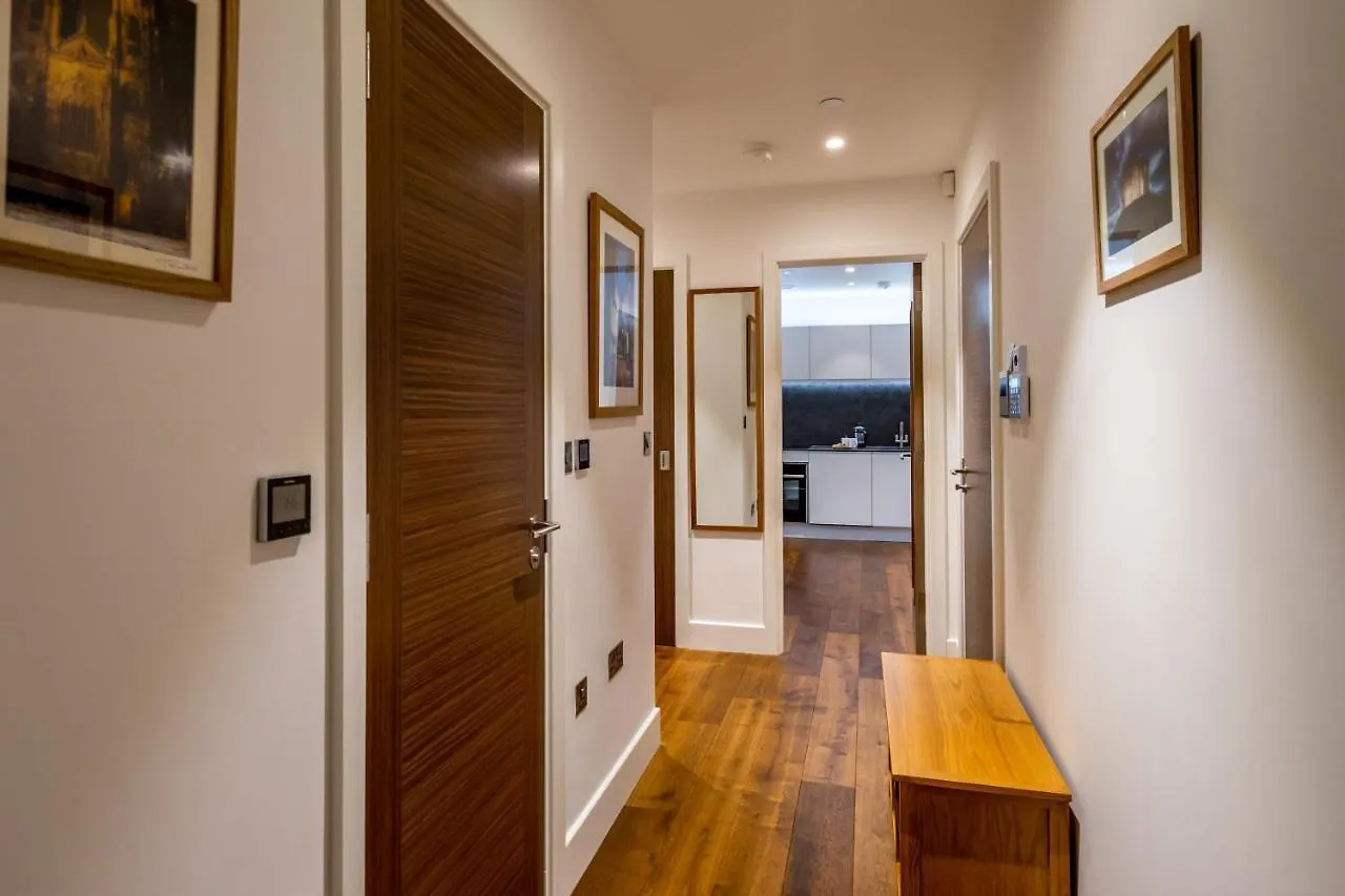 The Ebor Suite @ Ryedale House York 0*,